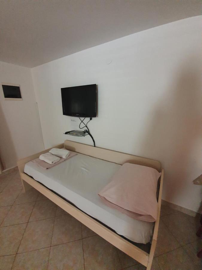 Apartmani Vrtlici Zdenka Stara Novalja Exterior photo