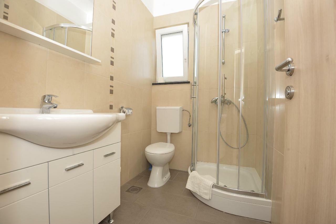 Apartmani Vrtlici Zdenka Stara Novalja Exterior photo